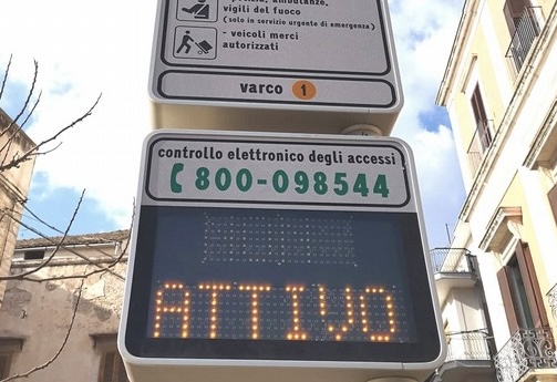 Indicazioni per parcheggio e sosta